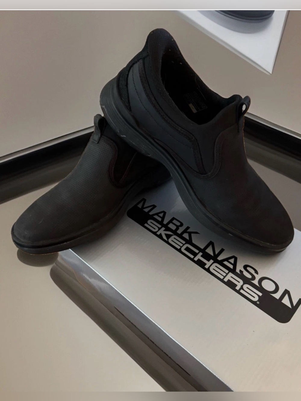 Mark Nason Skechers Casual Glide Cell-Baxter Men’s Black Leather Slip-On 7.5